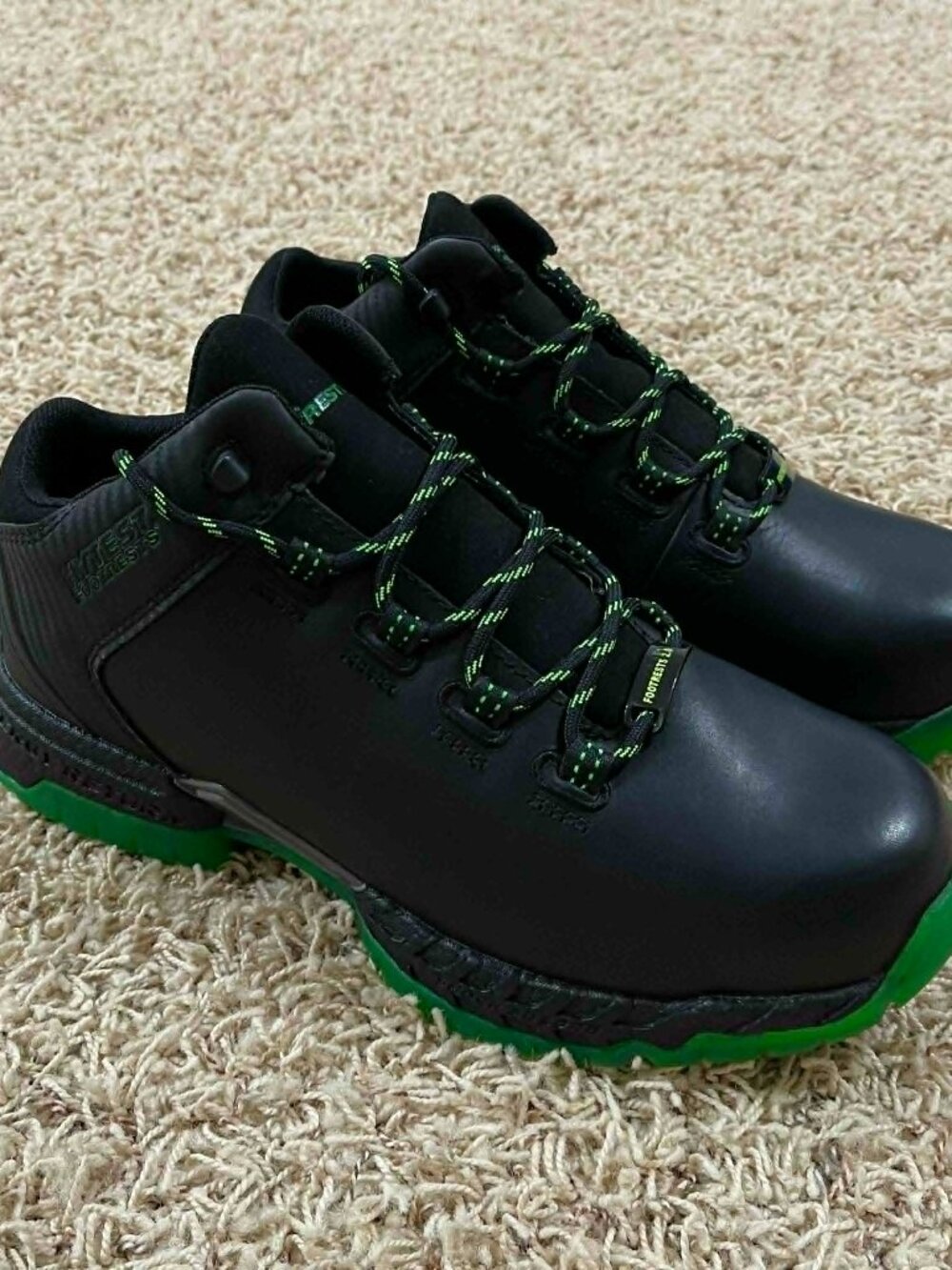 HYTEST Footrests Men's 2.0 Xergy Trainer Safety Shoes Black Green, Size 10.5 D